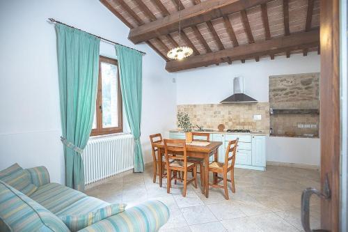 Rapolano Terme Villa Sleeps 4 Pool