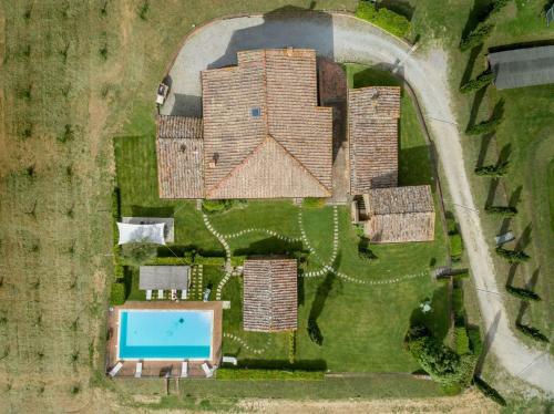 Rapale Villa Sleeps 18 Pool Wifi