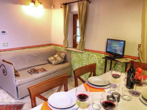 An Authentic Water Mill With Elegant Apartments.