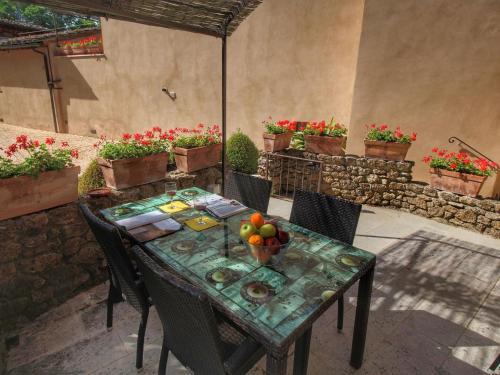 An Authentic Water Mill With Elegant Apartments.