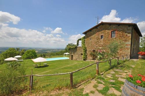 Rapale Apartment Sleeps 6 With Pool And Wifi