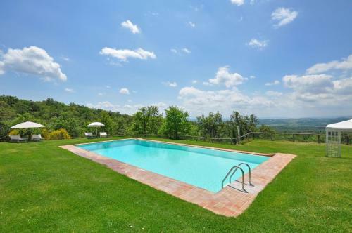 Rapale Apartment Sleeps 6 With Pool And Wifi