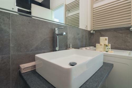 Tigullio Apartment