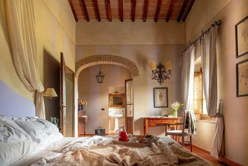 Rapale Villa Sleeps 20 With Pool And Air Con