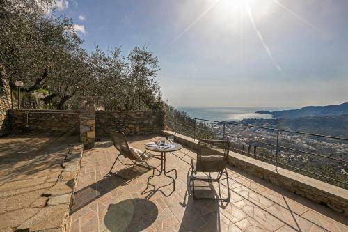 Villa Homes In Genoa - Charming Cottage
