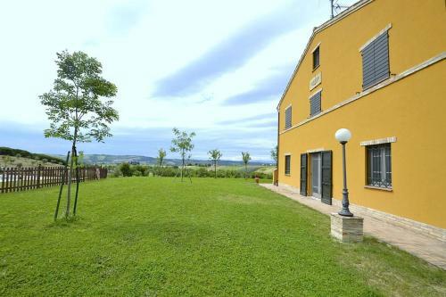 Recanati Villa Sleeps 5 Pool Air Con Wifi