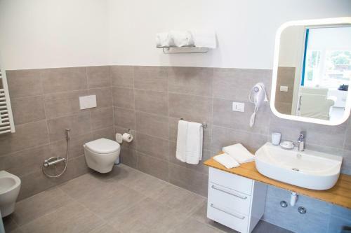 Rivabella Suite Apartments