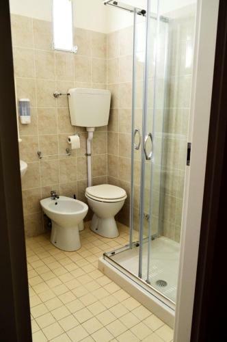 Hostal New Hotel Cirene Room For 4 People Half Pension