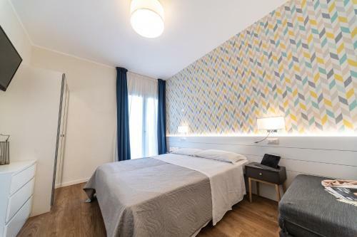 Hotel Kiss