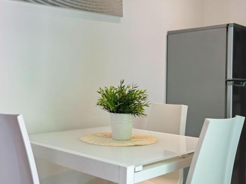Apartamento A Luxurious Residence Situated In Marino Centro