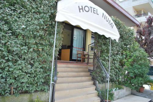 Hotel Numi