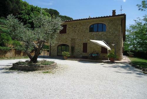 Riparbella Villa Sleeps 5 Pool