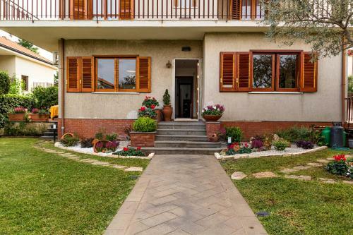 Lill� - Home And Garden