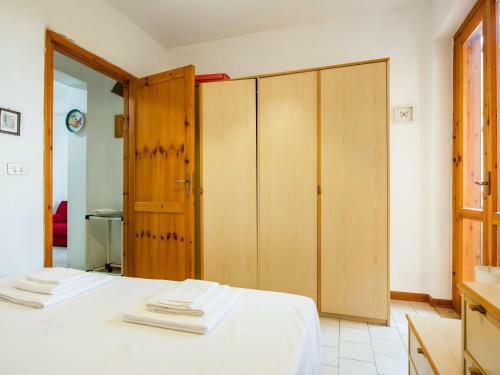 Alluring Apartment In Roccalumera With Balcony