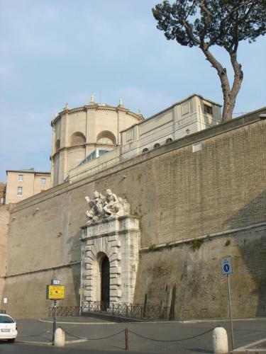Hostal Innvatican Guest House
