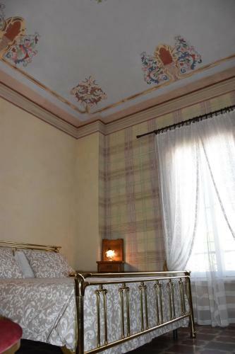 Hostal Portale Dei Soli - Room & Breakfast
