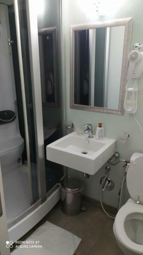 Hostal Art And Relax Suites
