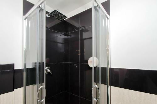 Hostal Lhg Comfy Rooms
