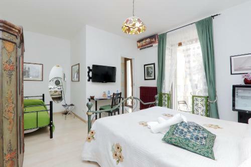 Hostal Lhg Comfy Rooms
