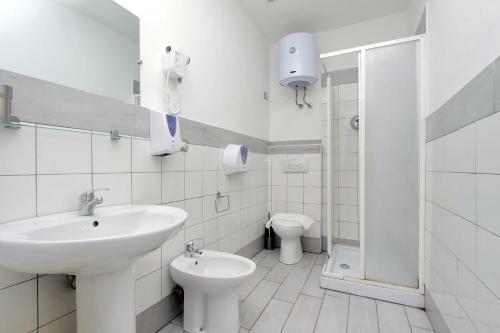 Hostal Lhg Comfy Rooms