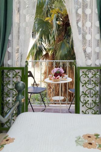 Hostal Lhg Comfy Rooms