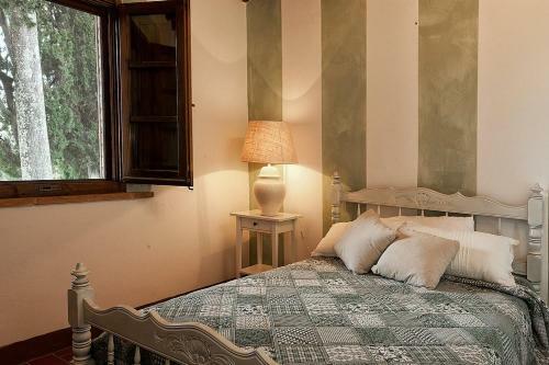 Campana Villa Sleeps 5 Pool Wifi