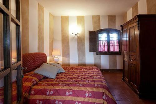 Campana Villa Sleeps 4 Pool Wifi