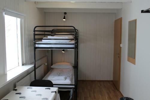 Hostal L�ns� Guesthouse