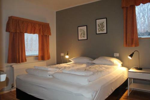 Hostal L�ns� Guesthouse