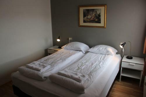 Hostal L�ns� Guesthouse