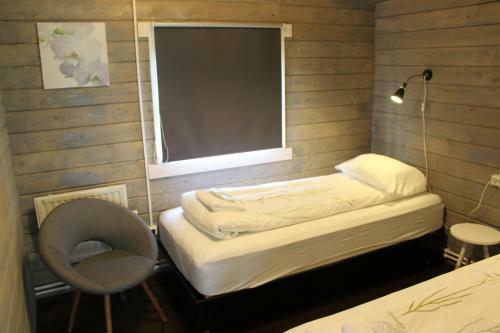 Hostal L�ns� Guesthouse