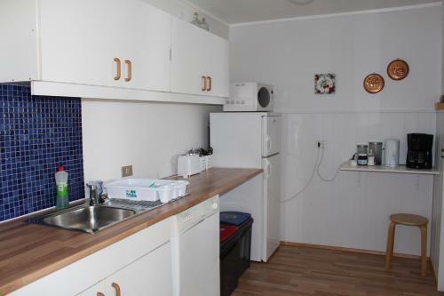 Hostal L�ns� Guesthouse
