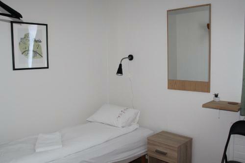 Hostal L�ns� Guesthouse