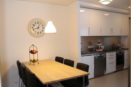 Halllandsnes Apartments