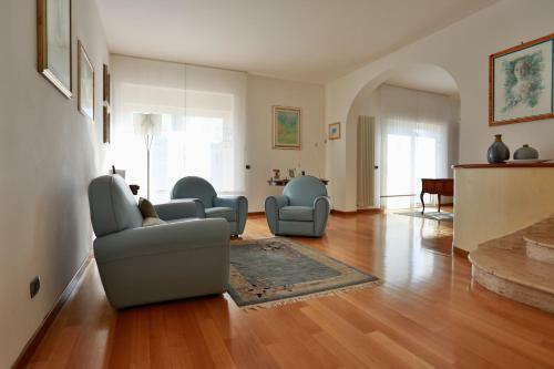 Hostal L'ippocampo Guest House