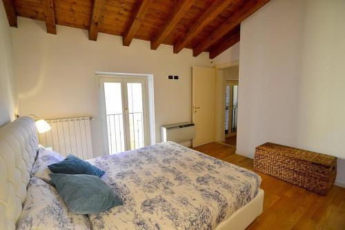 Salo Villa Sleeps 5 Air Con