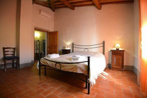 San Casciano In Val Di Pesa Villa Sleeps 12 Pool