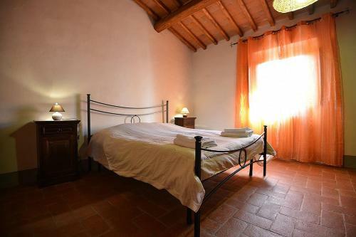 San Casciano In Val Di Pesa Villa Sleeps 12 Pool