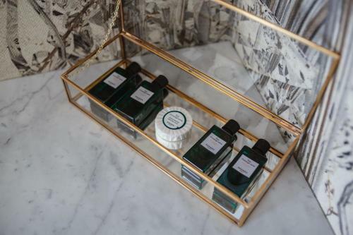 Hostal Palazzo Dei Grifoni - Luxury Suites -