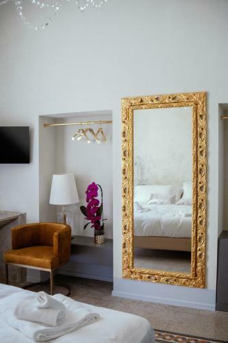 Hostal Palazzo Dei Grifoni - Luxury Suites -