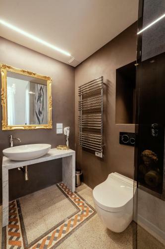 Hostal Palazzo Dei Grifoni - Luxury Suites -