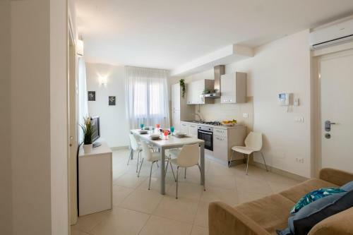 Apartamento Elegante Trilocale Marconi Prima Fila Mare
