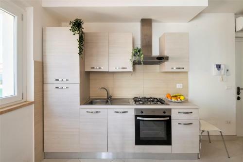 Apartamento Elegante Trilocale Marconi Prima Fila Mare