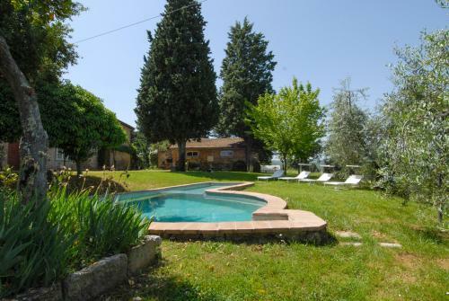 Casaltondo Villa Sleeps 10 With Pool