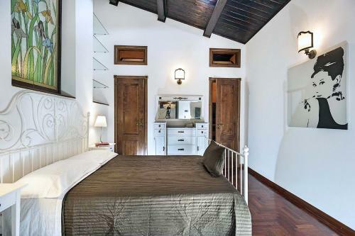 San Corrado Di Fuori Villa Sleeps 8 Pool Air Con