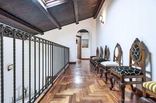 San Corrado Di Fuori Villa Sleeps 8 Pool Air Con