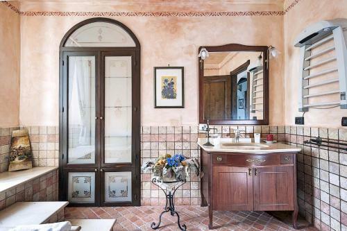 San Corrado Di Fuori Villa Sleeps 8 Pool Air Con