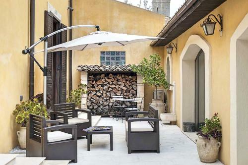 San Corrado Di Fuori Villa Sleeps 8 Pool Air Con
