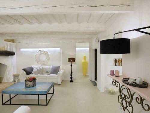 Exotic Villa In San Ginesio With Private Pool