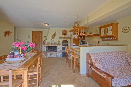 Villa A Sesta Apartment Sleeps 4 Pool Air Con Wifi